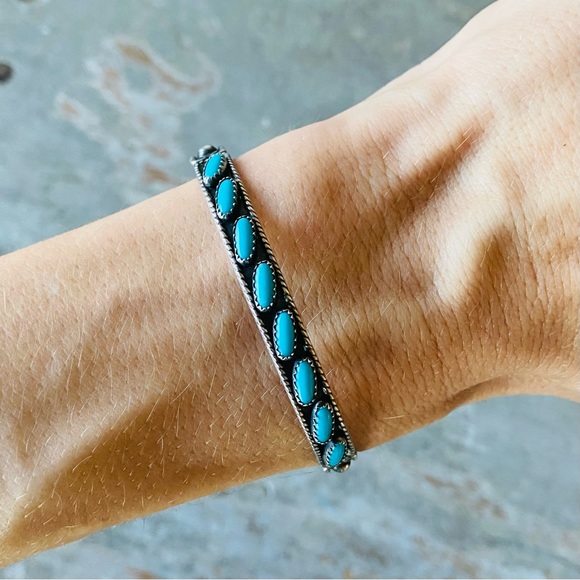 ♥️ Native American ♥️ Vintage Sterling Silver & Turquoise Stacker Cuff - Picture 3 of 16